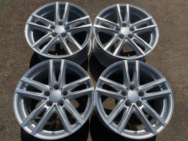 4db Uniwheels 18 BMW X5 F15 X6 F16 alufelni. ("3311")