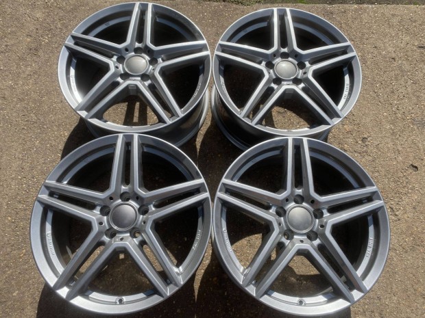 4db Uniwheels 18 Mercedes-Benz alufelni. (4096)
