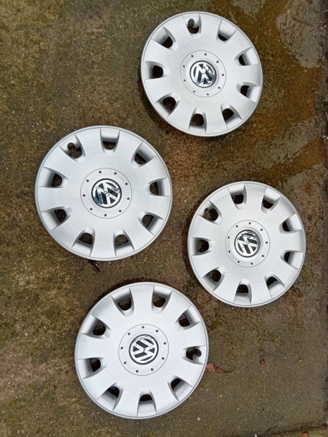 4db VW 15" os gyari dsztrcsa