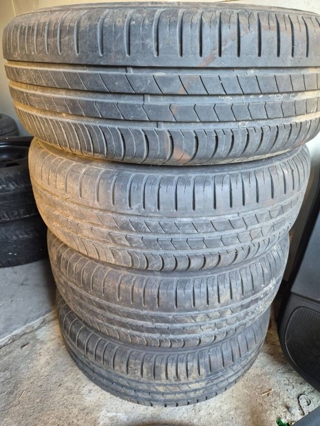 4db VW lemezfelni 195/65r15 hankook nyrigumikkal 6,5mm profilmlysgg