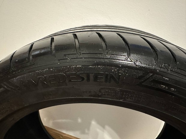 4db Vredestein 225/45 R17 ny�ri gumi elad� 