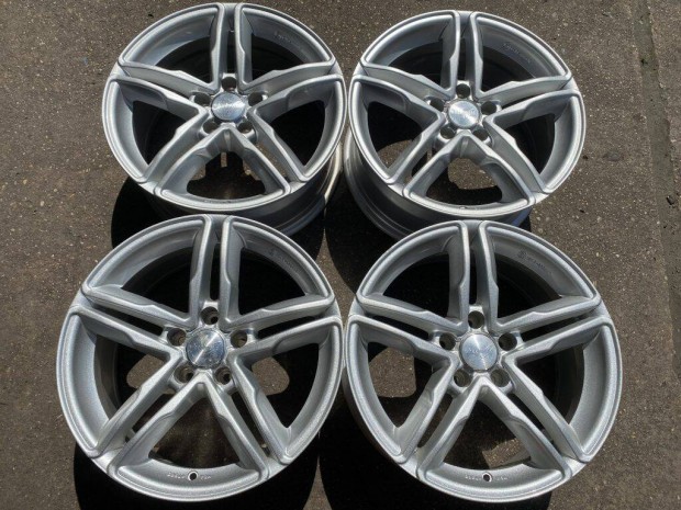 4db Wheelworld 17" Audi alufelni. ("3314")