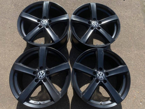 4db Wheelworld 18" VW alufelni. (*3821*)