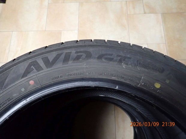 4db Yokohama 235/55 R19 101V S35 Avid GT gumi