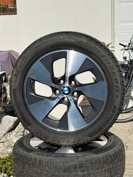 4db. Original BMW Styling 645 5x112 7.5Jx17 ET27 5-s G30 G31 Pirelli
