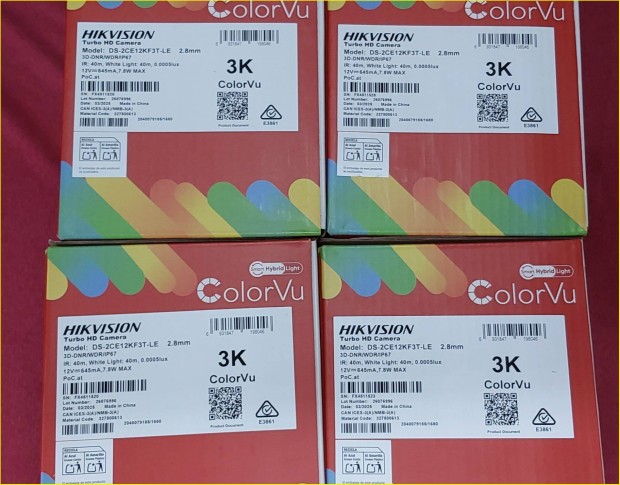 4db egyben Hikvision DS 2CE12KF3T LE 5Mpx 2.8mm Colorvu Analog