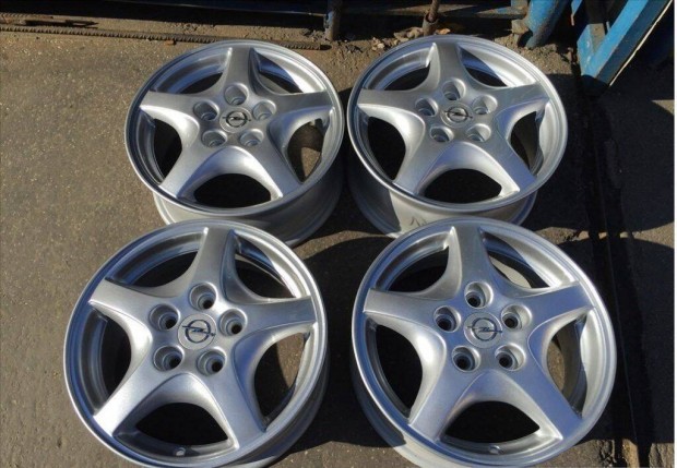 4db gyári 15 Opel alufelni (652)