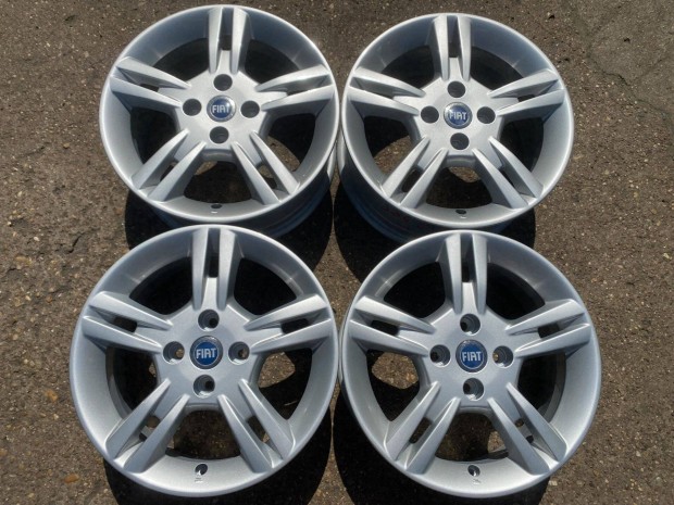 4db gyári 15" Fiat Grande Punto alufelni. (3848)