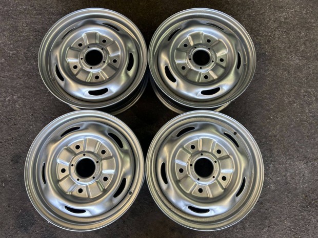 4db gyri 15" Ford Transit aclfelni. (248)