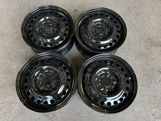 4db gyri 15" Ford aclfelni. (257)