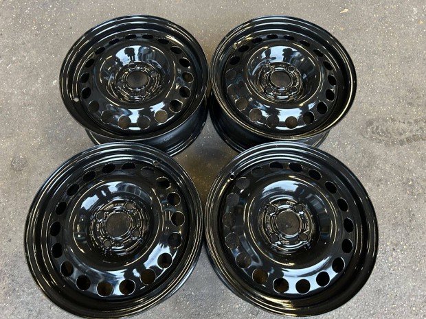 4db gyri 15" Opel aclfelni. (255)