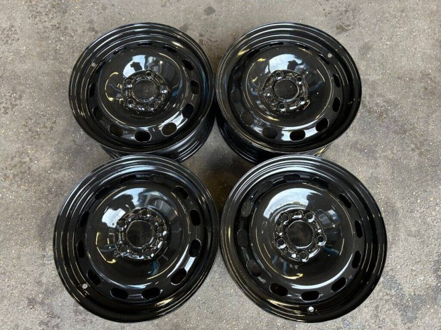 4db gyári 15" Volvo acélfelni. (*267*)