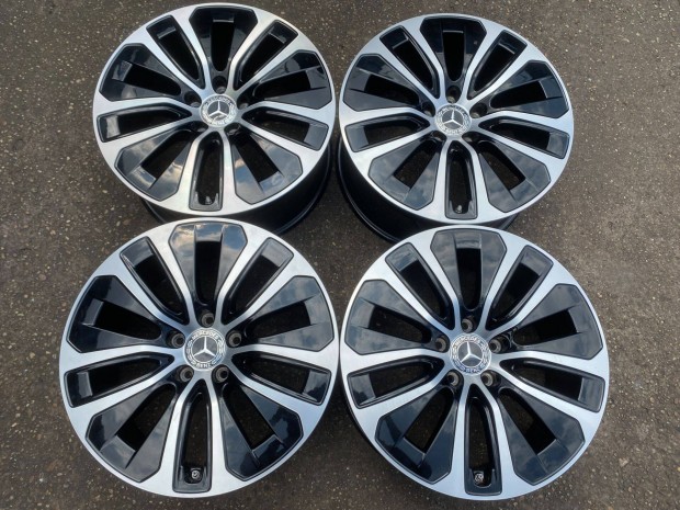 4db gyári 16 Nissan Qashqai-Juke-Leafalufelni. ("1632")