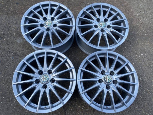 4db gyri 16" Alfa Romeo 159 - Giulietta alufelni. ("3494")