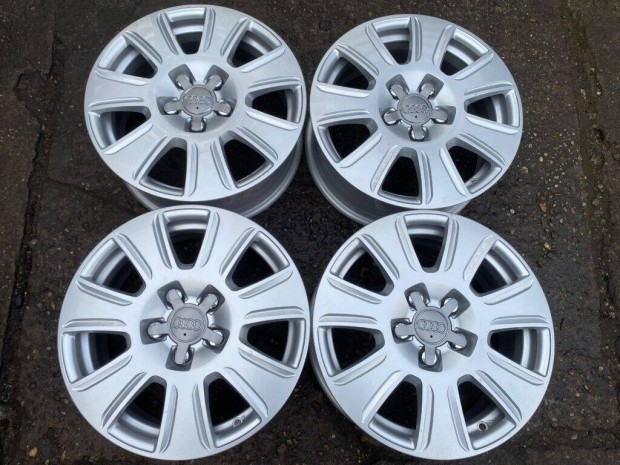 4db gyári 16" Audi Q3 alufelni. ("3678")