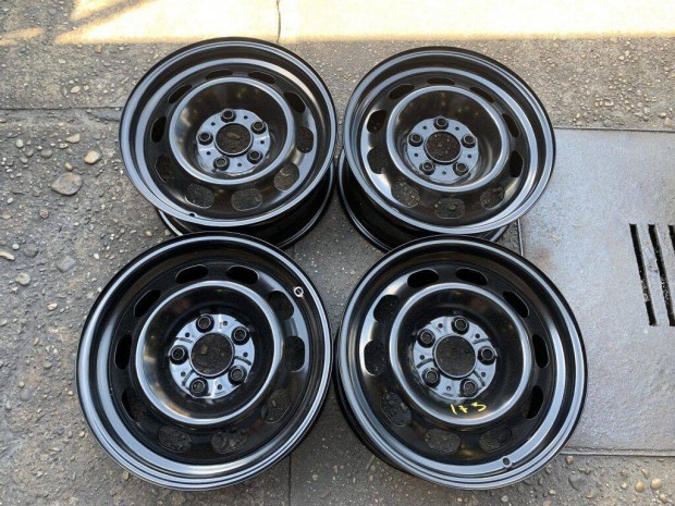 4db gyri 16" BMW 1 - 3 aclfelni. ("173")