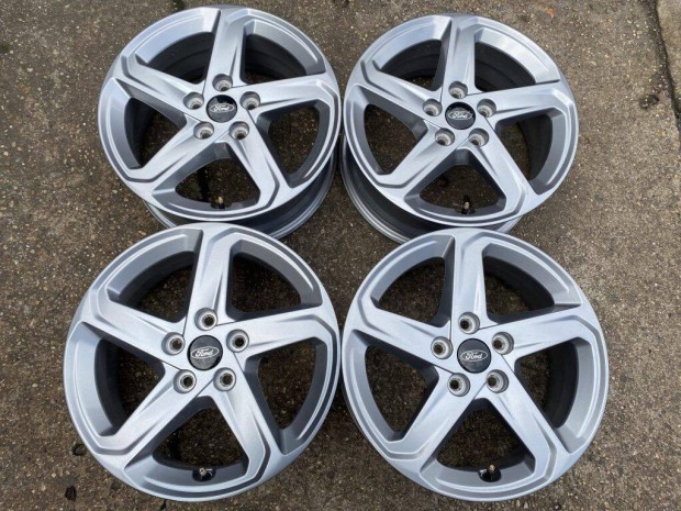 4db gyri 16" Ford Focus alufelni. (*3275*)