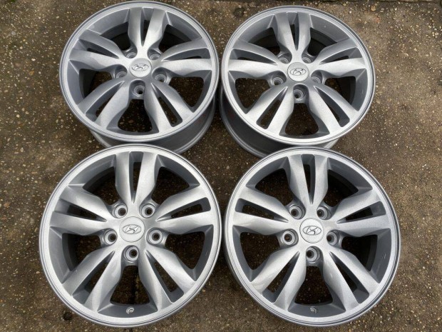 4db gyári 16" Hyundai alufelni. ("3510")