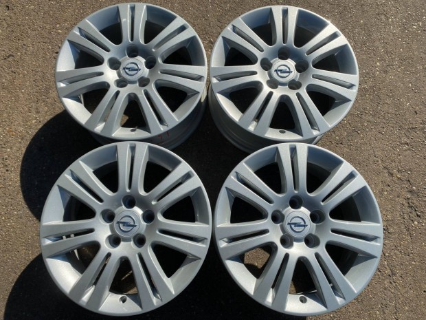 4db gyri 16" Opel Astra H alufelni. (3541)