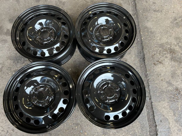 4db gyri 16" Opel aclfelni. (266)