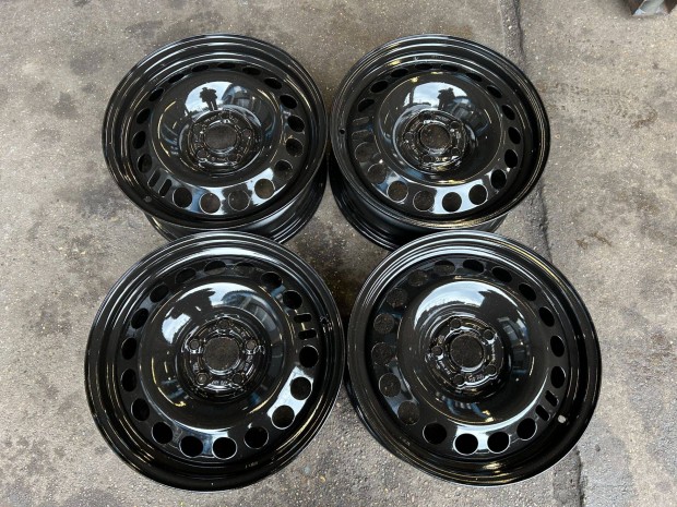 4db gyri 16" Opel aclfelni. (268)