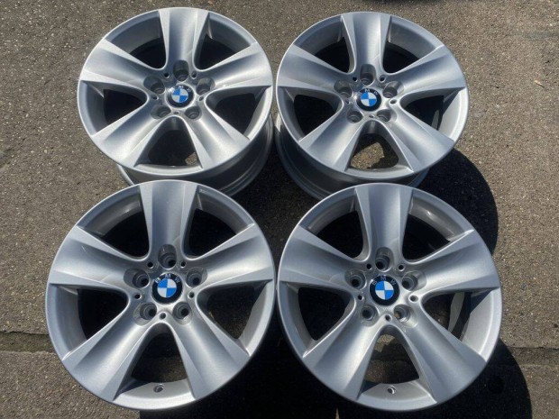 4db gyri 17 BMW 5 F10 Styling 327 alufelni. ("2861")