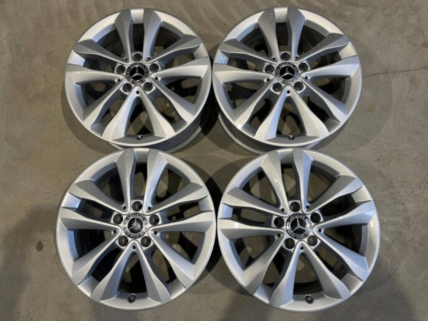 4db gyári 17 Mercedes-Benz C205 V-osztály CLA alufelni. ("3562")