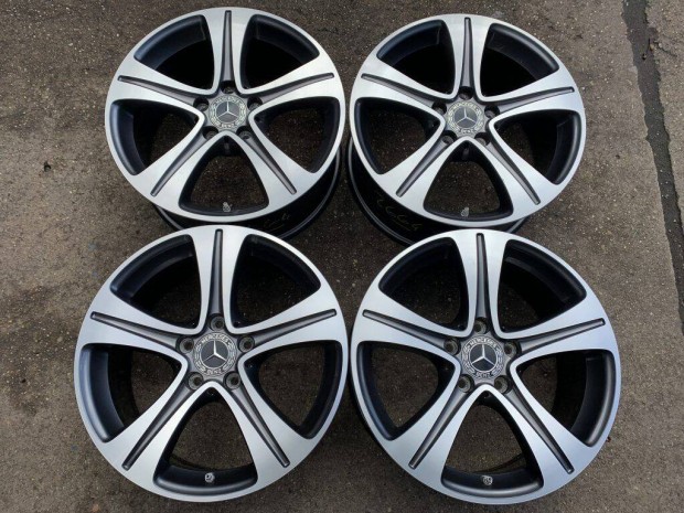 4db gyri 17 Mercedes-Benz E213 alufelni. (2664)