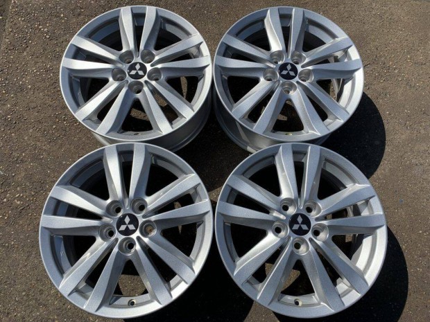 4db gyri 17 Mitsubishi ASX alufelni. (2459)