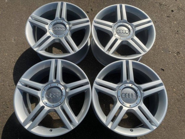 4db gyári 17" Audi A4 - A6 - A8 alufelni. ("3765")