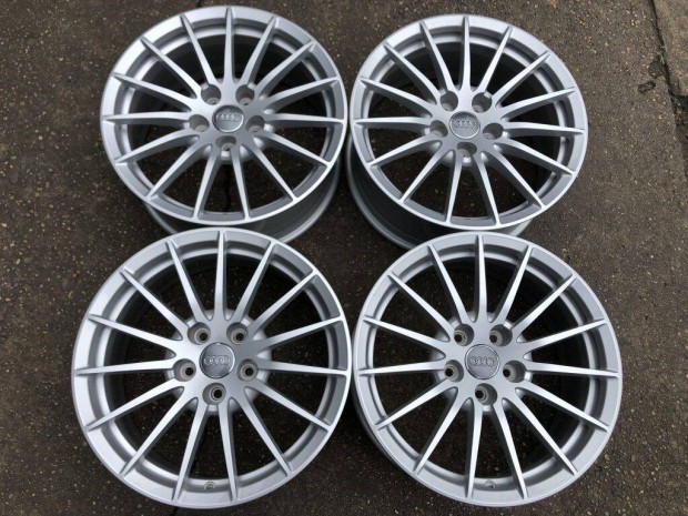 4db gyri 17" Audi A5 alufelni. (*1725*)