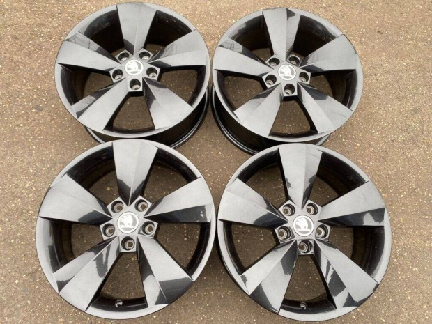4db gyári 17" Skoda Kodiaq alufelni. ("3650")
