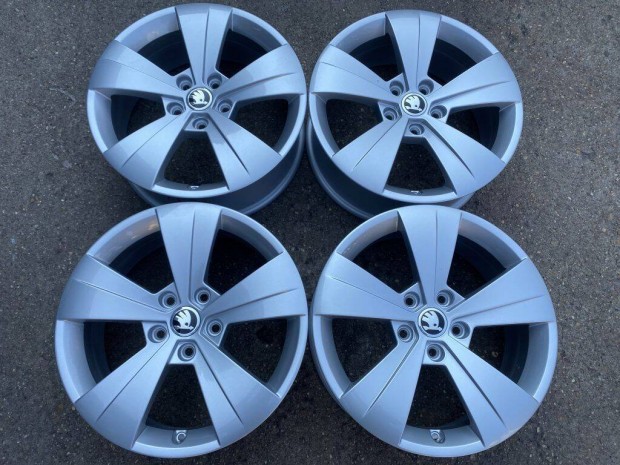 4db gyri 17" Skoda Superb III alufelni. ("3460")