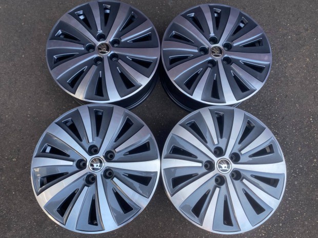 4db gyri 17" Skoda Superb alufelni. (3976)