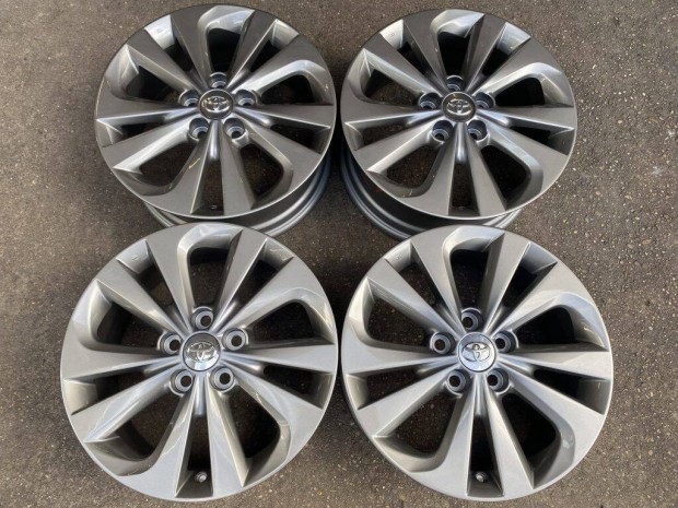 4db gyri 17" Toyota alufelni. (3074)