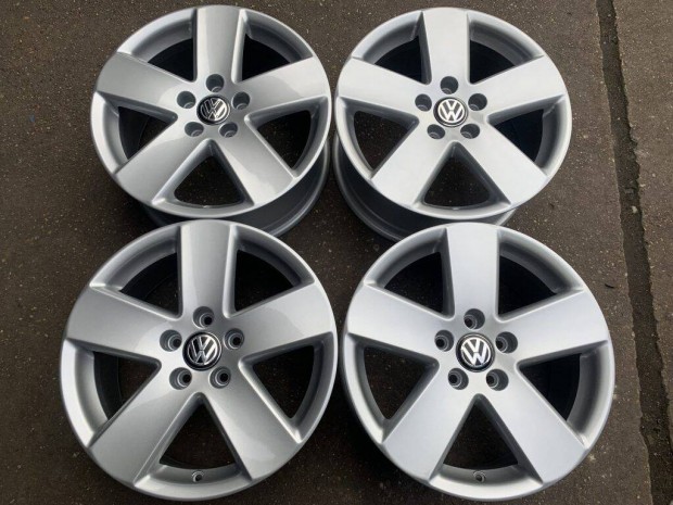 4db gyri 17" VW Passat B6 alufelni. (*2278*)