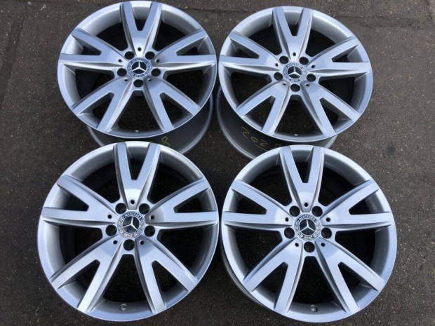 4db gyári 18 Mercedes-Benz CLS alufelni. ("2028")
