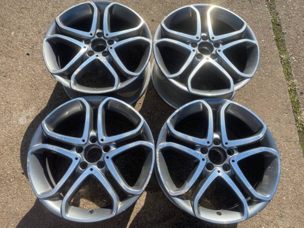 4db gyri 18 Mercedes-Benz E212 alufelni. (4150)