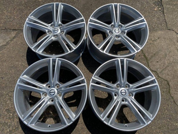 4db gyári 18 Volvo S90 V90 alufelni. ("2960")