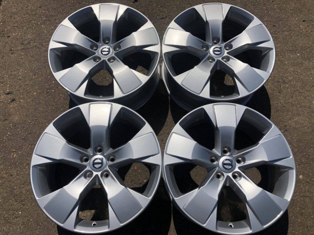 4db gyri 18 Volvo XC40 alufelni. (1343)