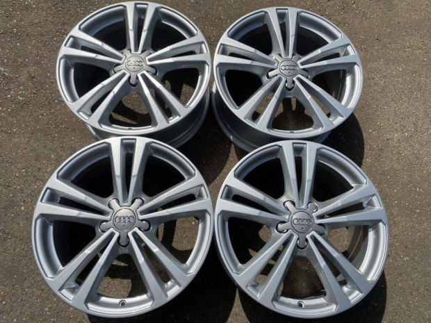 4db gyári 18" Audi A3 alufelni. ("3218")