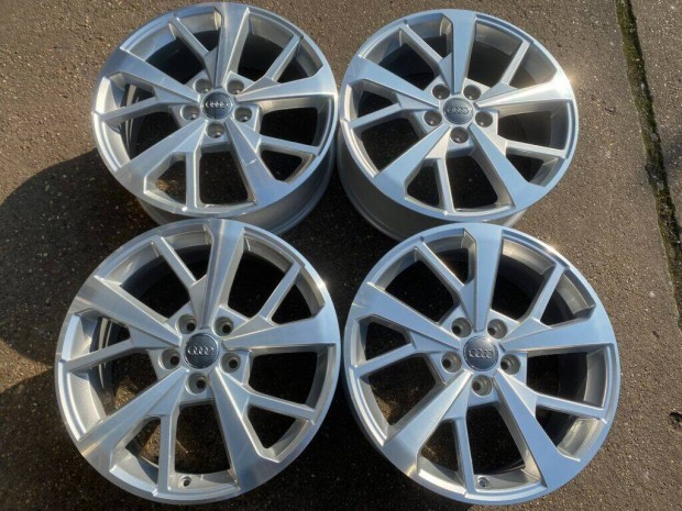 4db gyári 18" Audi Q3 alufelni. ("3716")