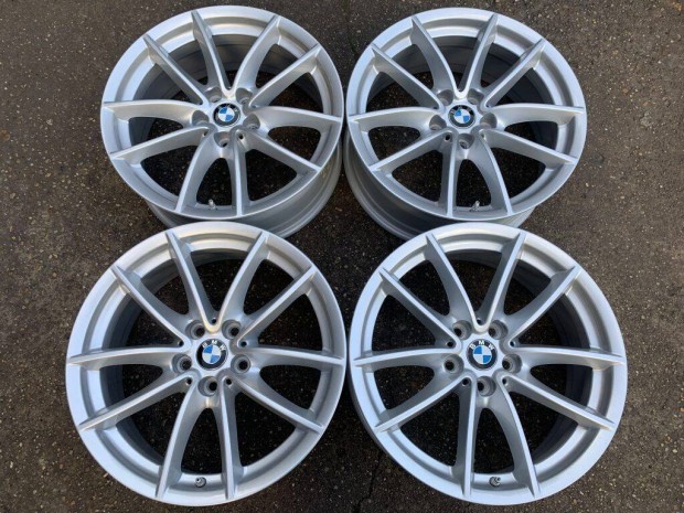 4db gyári 18" BMW X3 G01 Styling 618 alufelni. (*2299*)
