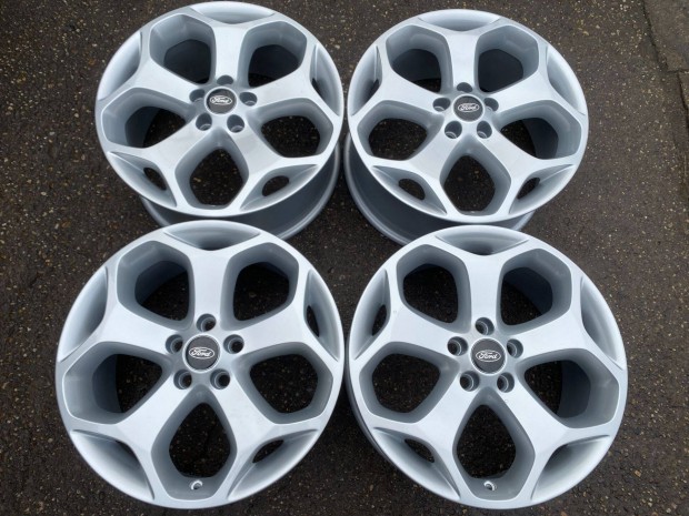 4db gyri 18" Ford Focus ST alufelni. (3675)