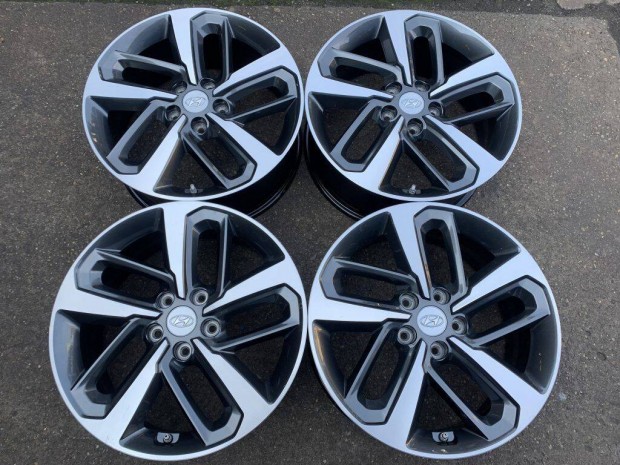 4db gyri 18" Hyundai Kona alufelni. ("2476")