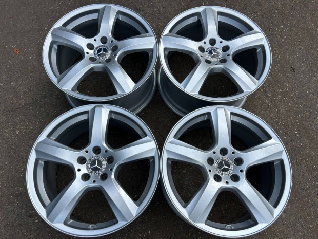 4db gy�ri 18" Mercedes-Benz CLS alufelni. (4298)