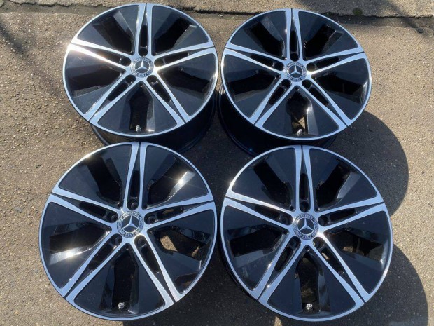 4db gyári 18" Mercedes-Benz C 205 alufelni. ("3166")
