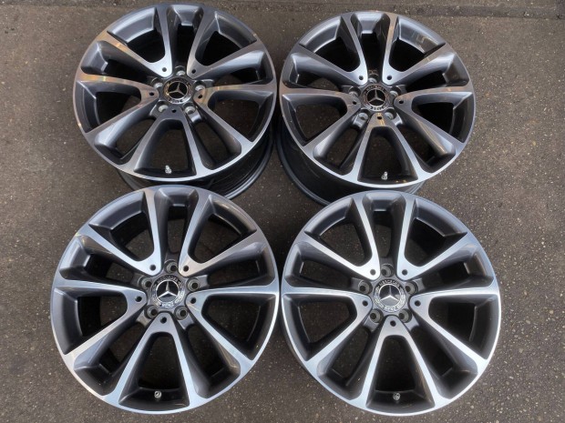 4db gyri 18" Mercedes-Benz E213 alufelni. (3911)