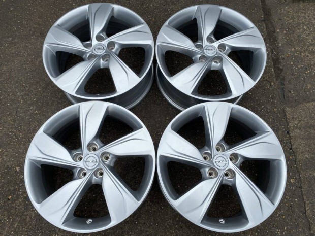 4db gyri 18" Opel Grandland - Grandland X alufelni. (*2876*)