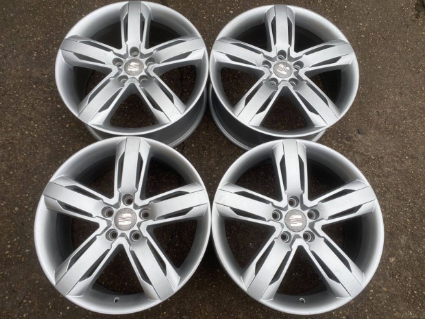 4db gy�ri 18" Sealt Leon alufelni. (4170)